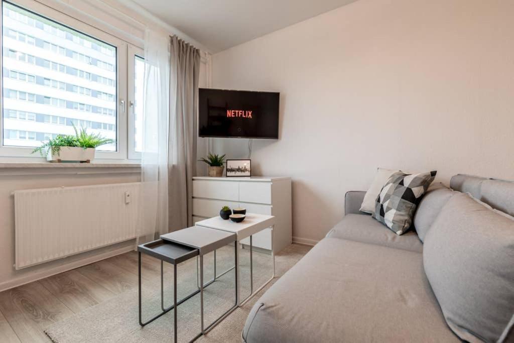 Ferienwohnung Sauber und modern, Netflix, Wifi, Leipzig Flair, Küche Exterior foto