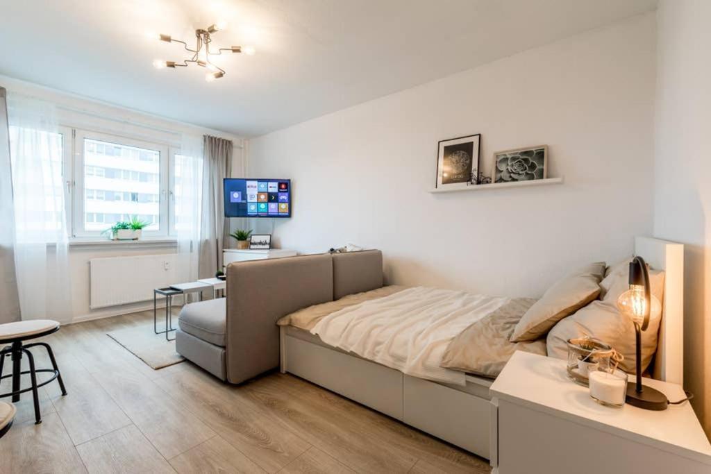 Ferienwohnung Sauber und modern, Netflix, Wifi, Leipzig Flair, Küche Exterior foto